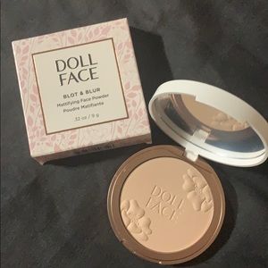 Doll Face face powder